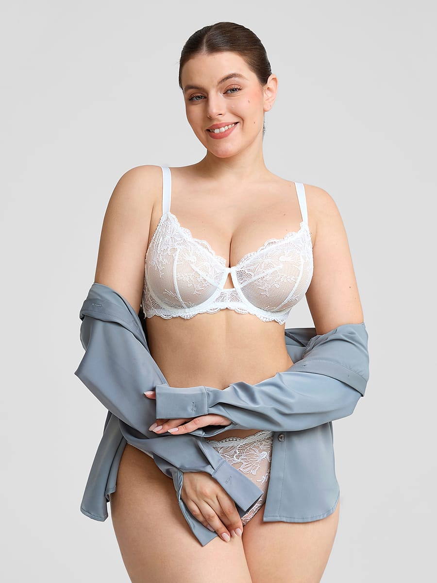 Elegant Low-Rise Lace Panties with Antibacterial Cotton Comfort
