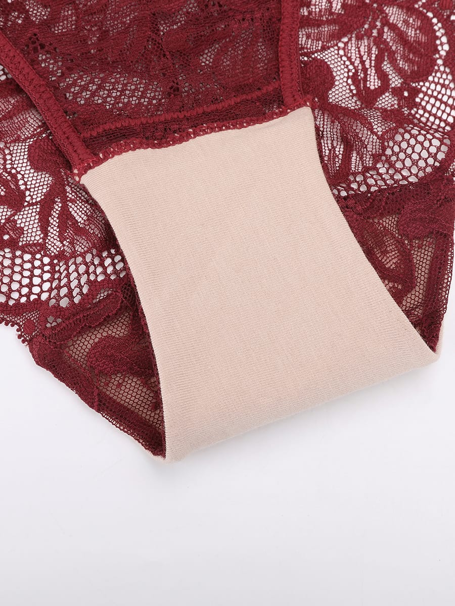 Elegant Low-Rise Lace Panties with Antibacterial Cotton Comfort